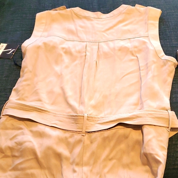 SAFARI CUTE! NWT Vera Wang beige/tan wide-leg, sleeveless, jumpsuit w/POCKETS! - Picture 10 of 14